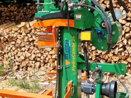 Bild 2:Posch HydroCombi 24 mit Funkseilwinde 750 Holzspalter