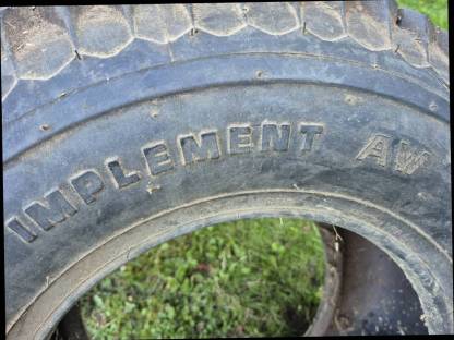 Bild 5:Reifen 11.5/80-15.3