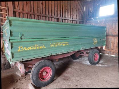 Bild 3:Brantner 2-Seitenkipper