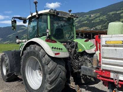 Bild 3:Fendt 724