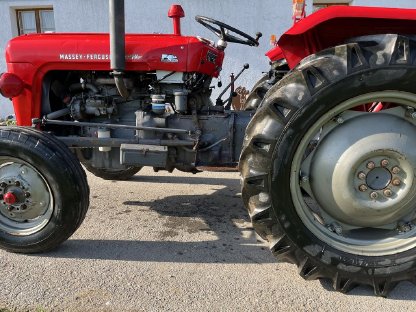 Bild 2:Massey Ferguson 35X