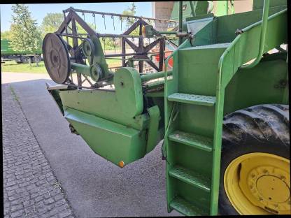 Bild 7:John Deere Mähdrescher 942