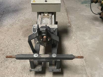 Bild 2:Zapfwellengenerator Mollmotor