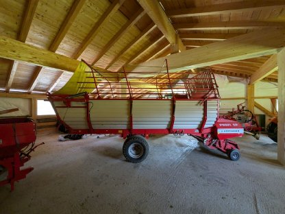 Bild 3:Pöttinger Grand Prix 1 Ladewagen