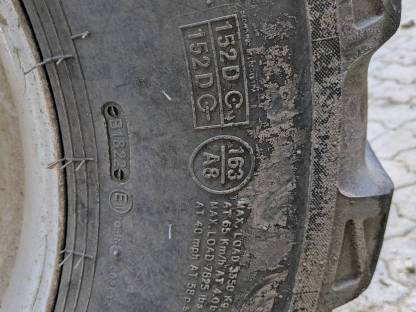 Bild 3:Reifen 560 45 22.5