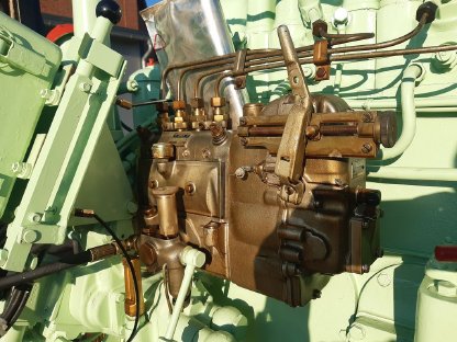 Bild 2:MWM RHS 518V Dieselmotor