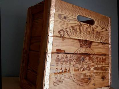 Bild 2:Puntigamer Holzkiste, Lärchenholz, Geschenkskiste