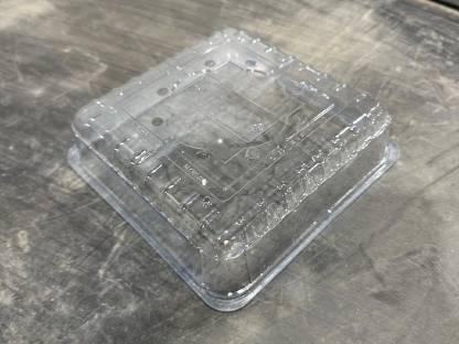 Bild 8:Quadratische Plastikschalen