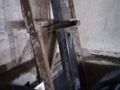 Bild 4:Hauer Frontlader mit Verlängerung