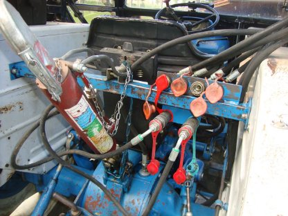 Bild 2:Ford Allrad Traktor 3610