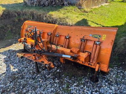 Bild 3:Schneepflug 2,8 m - Dreipunkt