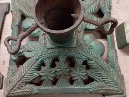 Bild 3:3 Weihnachtsbaumständer Guss