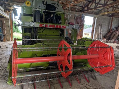 Dominator Claas 48s