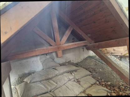 Bild 3:Wunderschönes Vordach