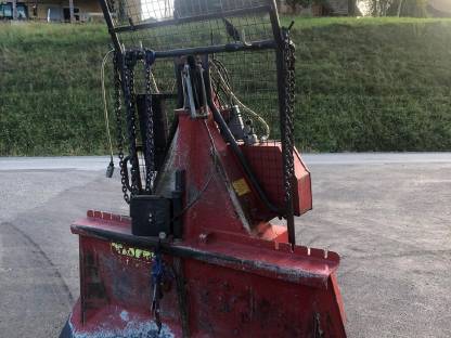 Bild 3:Funkseilwinde Tajfun 6t