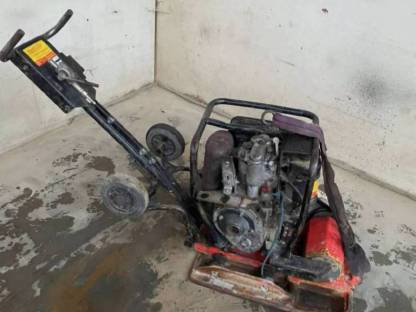 Bild 4:Rüttelplatte Wacker ES 75