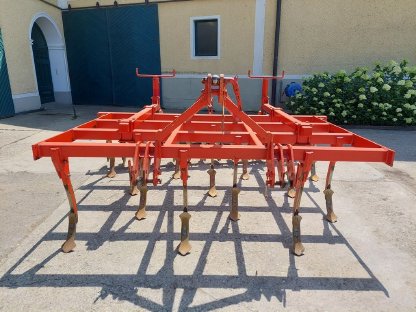 Bild 4:Grubber Landsberg Pöttinger