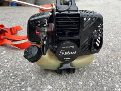 Bild 3:Tanaka TBC-270PFDS Freischneider