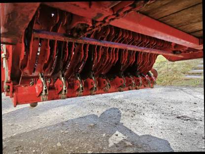 Bild 7:Pöttinger Boss II Tieflader