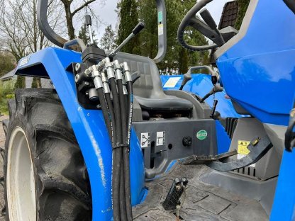 Bild 5:Iseki GEAS25 Kleintraktor Viel Zubehör