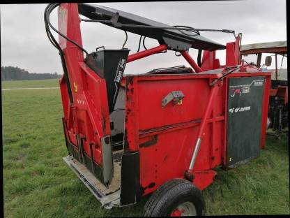 Bild 2:Silokamm Zenz 3200 L Profi mit Kraftfutterdosierung