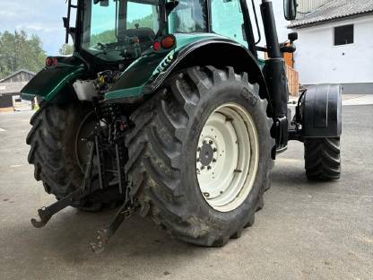 Bild 3:Valtra N143 Direct