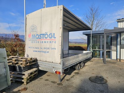 Bild 4:PKW Anhänger 5,2 x 2,4 m mit Planenaufbau