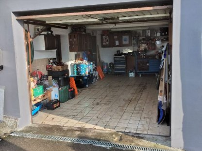 Suche Grundstück/Lagerraum, ev. mit Schuppen/Garage/Werkstatt