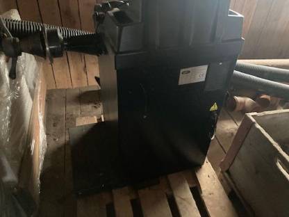 Bild 2:Reifenwuchtmaschine Wolf