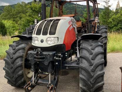 Bild 4:Steyr Profi 6125