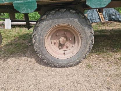 Bild 5:Traktoranhänger