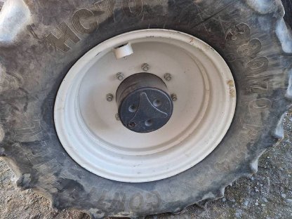 380/70R24 auf Trinker Fixfelge