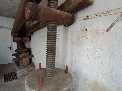 Bild 5:Mostpresse anno 1875