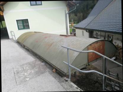 Bild 2:Waggondach mit 3 Öffnungen stabile Ausführung