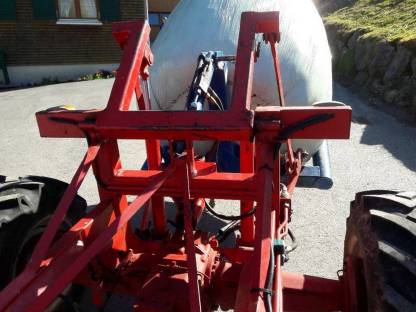 Bild 5:Heckhydraulik für AEBI-Transporter