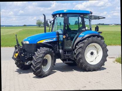 New Holland TD5040 Traktor Schlepper kein Case JX JXU Steyr