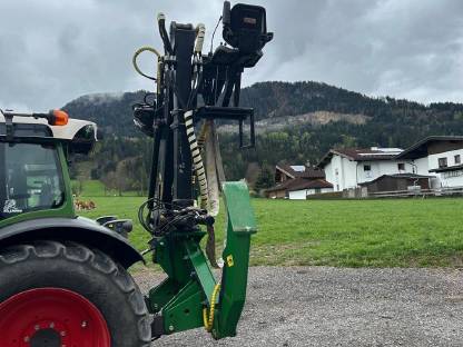 Bild 2:Dreipunktkran KTS Z6.1