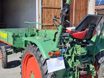 Bild 3:Geräteträger Fendt 230 GT