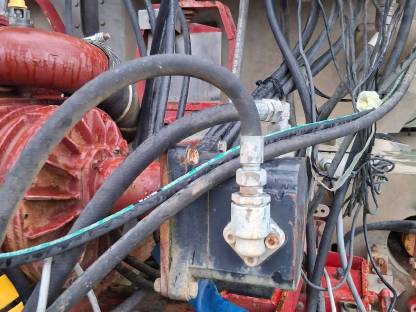 Bild 8:Joskin 16.000 TRS Tridem 3 Achse Güllefass, Zubringer mit hydr.