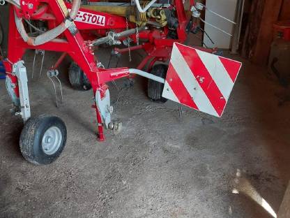 Bild 3:Stoll 455 Zettwender (Kreisler)