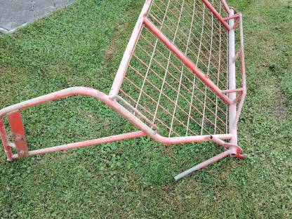 Bild 3:Pöttinger 15 Ladewagen/Miststreuer