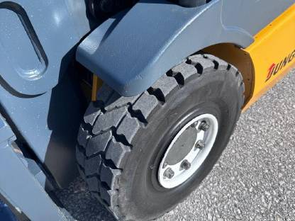 Bild 7:Stapler Jungheinrich EFG