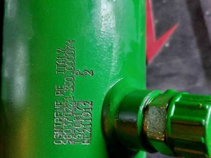 Bild 2:Hubzylinder John Deere Serie 5R