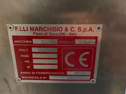 Bild 6:Abfüllanlage mit Filter, Flaschenwaschmaschine