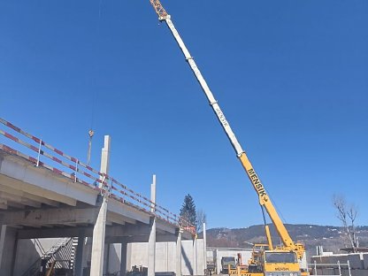 Bild 4:Liebherr LTM 1060