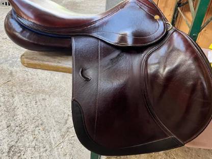 Bild 2:Pferdesattel der Marke Jean Luc Maurel