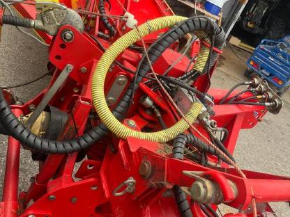 Bild 4:Pöttinger Novacat 8600 ED