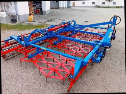 Bild 3:Saatbeetkombination Einböck Extrem