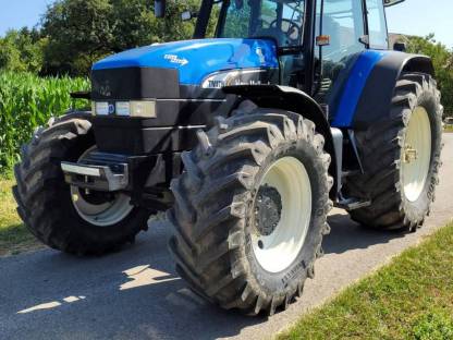 Verkaufe New Holland TM 175