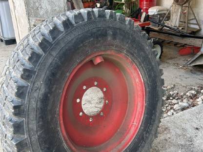 Kommunal Bereifung Winterdienst
